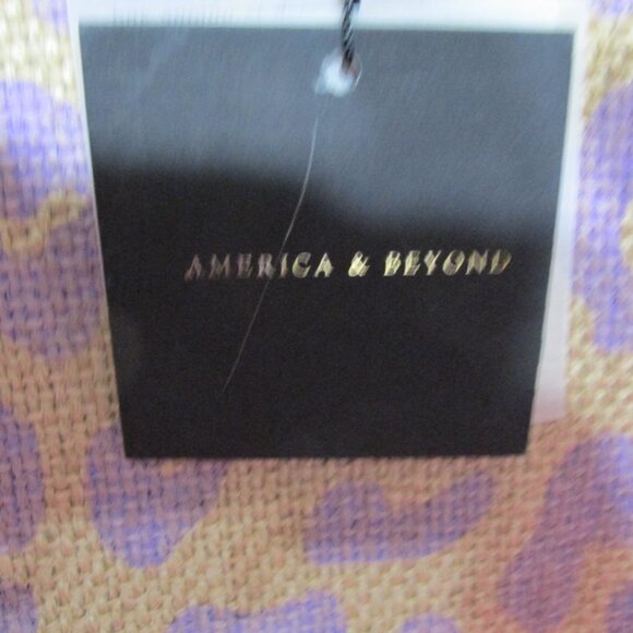 P45-NWT America & Beyond Lavender Jute Cheetah with Large Variegated Tassel Tote - Picture 2 of 9
